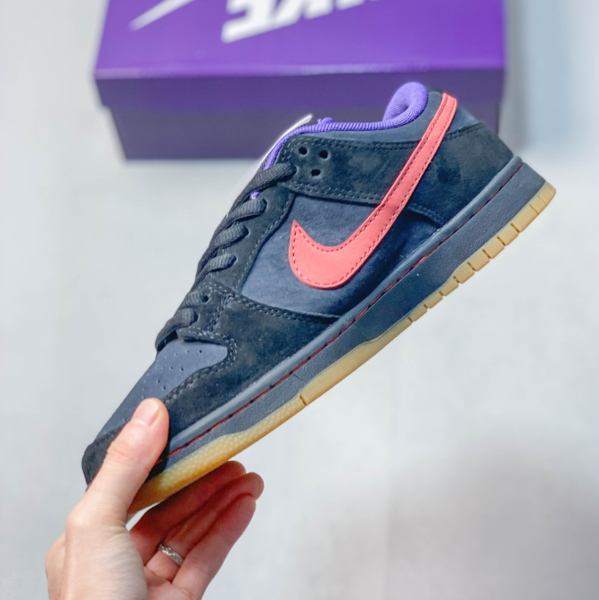 Nike SB Dunk Low – Black / Infrared / Court Purple Low-Top Skate Sneaker