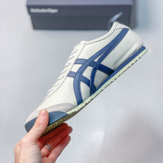ASICS Onitsuka Tiger Mexico 66 – Cream / Navy Blue Low-Top Retro Sneaker