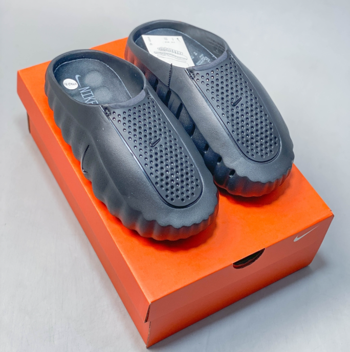 Nike Mind 001 – Deep black Grey / Anthracite Slip-On Mule