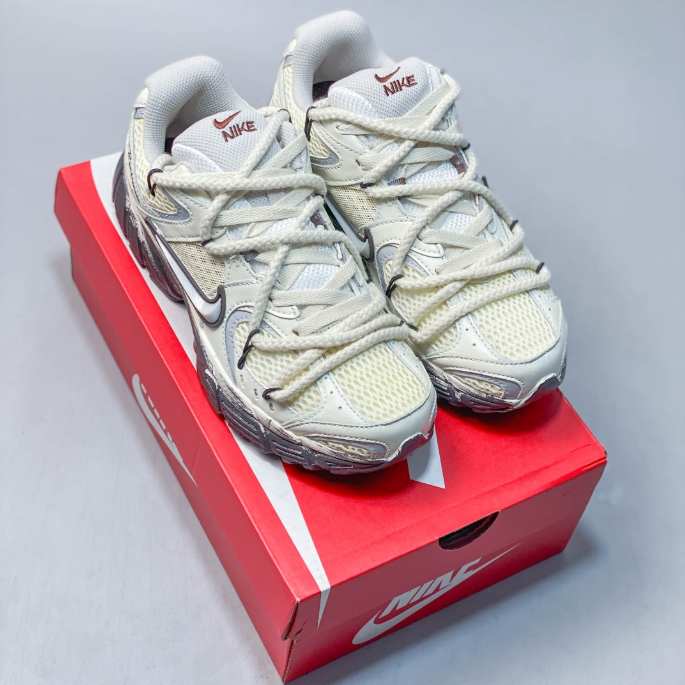 Nike Zoom Vomero 5 'DIY –   Metallic Silver / Cool Grey HQ7901-102