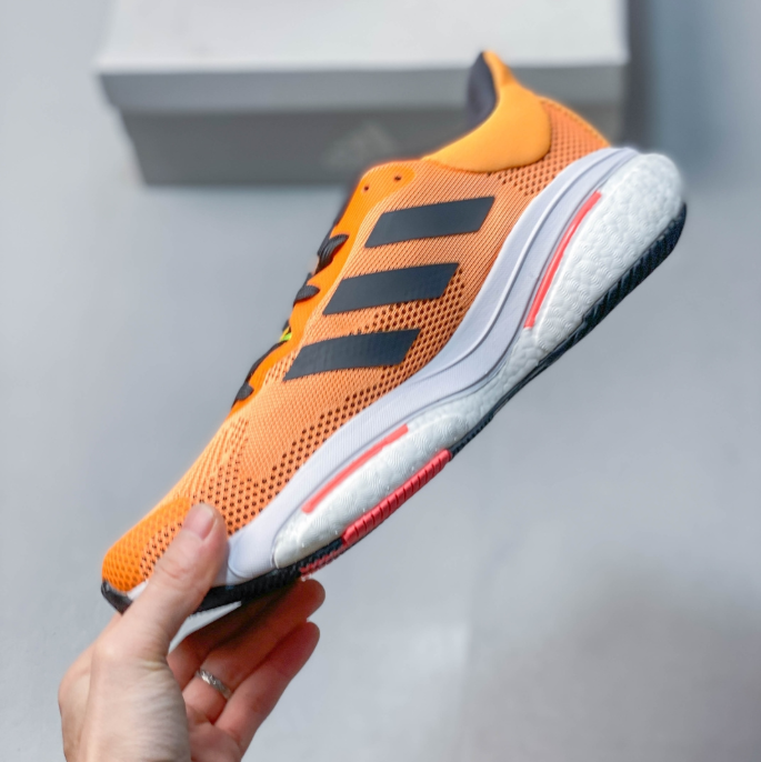 Adidas Solar Glide 5 – Solar Orange / Legend Ink GX5470