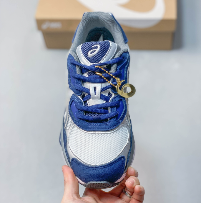 ASICS GEL-NYC    Metallic Silver / Royal Blue 1203A280-002