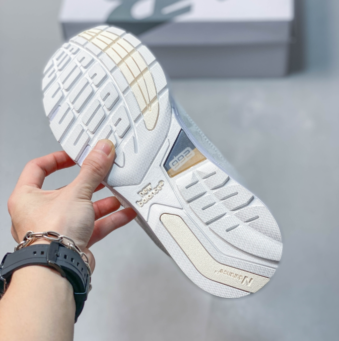 New Balance 992 Grey / Silver / White M992GR