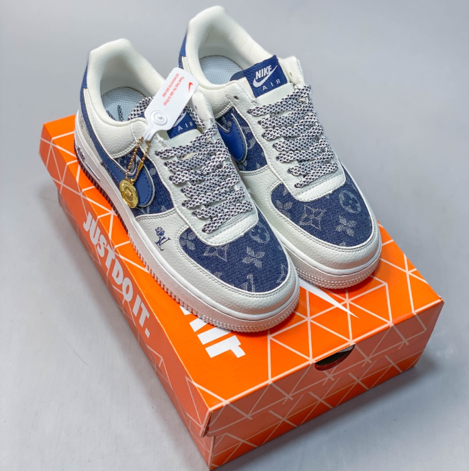 Nike Air Force 1 '07 × The North Face – IM5755-700