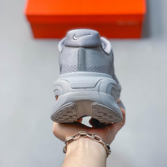 Nike Vomero Premium 5 – HQ2050-755 Wolf Grey