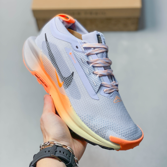 Nike Pegasus Trail 5  Ghost / Total Orange  FQ0912-011