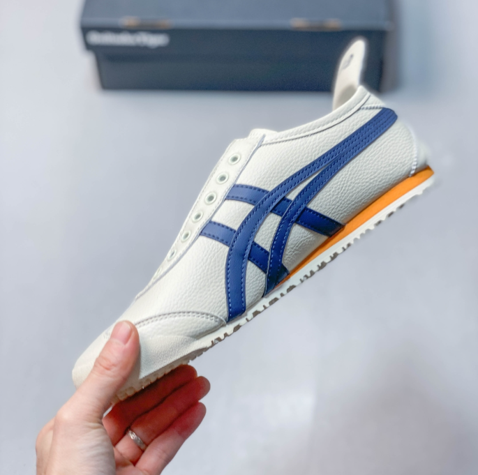 ASICS Onitsuka Tiger Mexico 66 Slip-On  Olive  WNSZZ