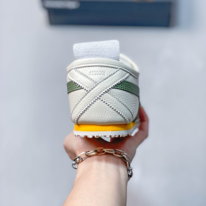 ASICS Onitsuka Tiger Mexico 66 Slip-On — Cream / Olive  WNSZZL
