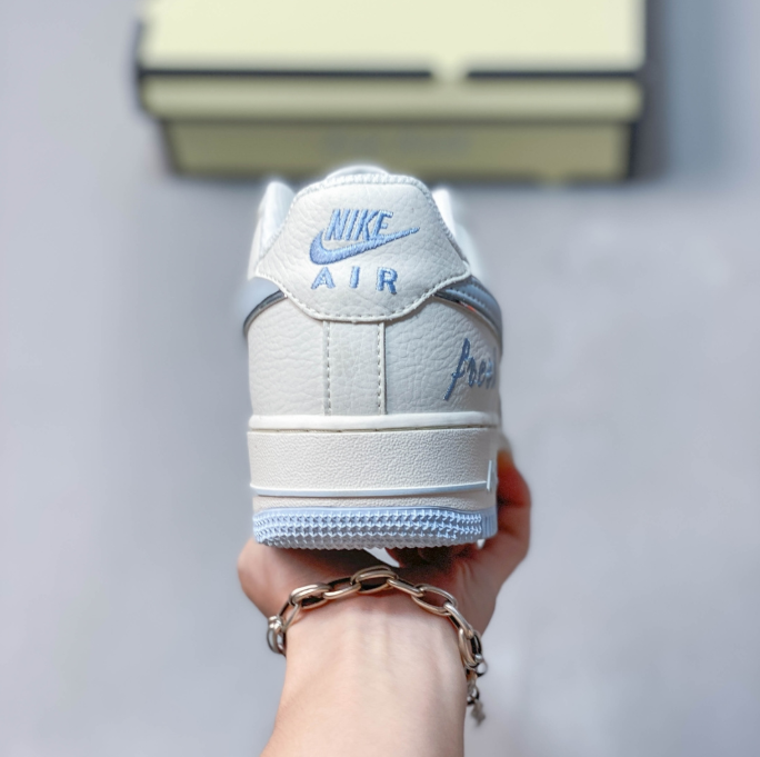 Nike Air Force 1 '07 LV8  sneakers DN9688-135