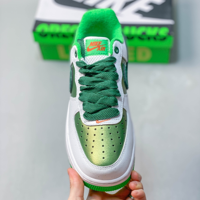 Nike Air Force 1 '07 LV8 – White / Forest Green DN9688-135