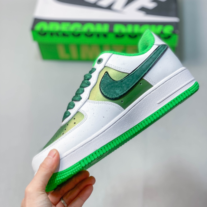 Nike Air Force 1 '07 LV8 – White / Forest Green DN9688-135
