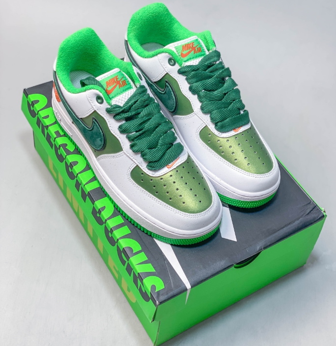 Nike Air Force 1 '07 LV8 – White / Forest Green DN9688-135