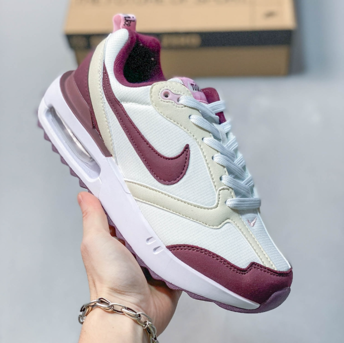 Nike Air Max Dawn Running shoes  DC4068-100