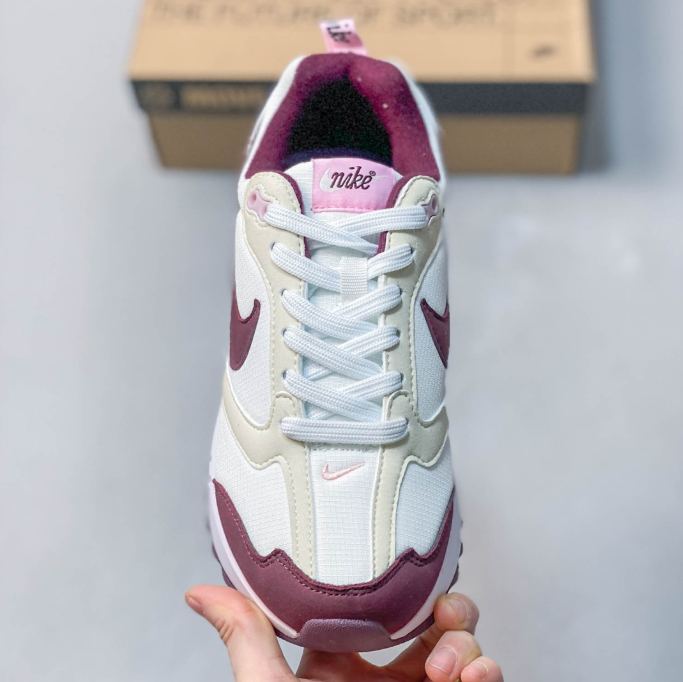 Nike Air Max Dawn Running shoes  DC4068-100