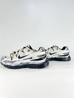 Nike Initiator – White / Silver / Black Retro Running Sneaker