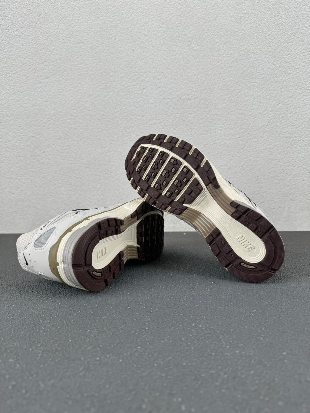 Nike P-6000 – White / Light Grey / Dark Brown Retro Running Sneaker